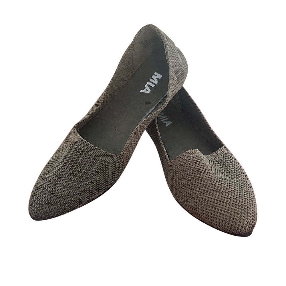 MIA Likya Olive Green Knit Pointed Toe Flats Womens Size 7M Slip On Shoes
